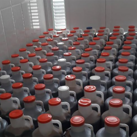 عمده فروشی شیره انگور قرمز 450گرمی